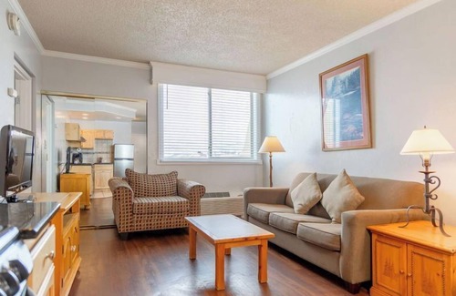 Steamboat Springs Hotel | Serene Retreat Near Bashor Ski Lift with Kitchen & Spa