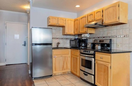 Steamboat Springs Hotel | Serene Retreat Near Bashor Ski Lift with Kitchen & Spa