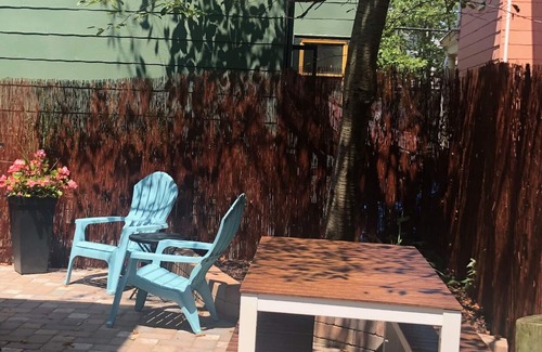 Ocean Grove House | Family Beach House: Walk to Everything & Enjoy Breakfast