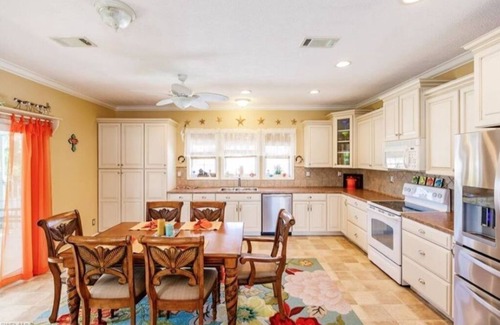 Saint James City Apartment | Ideal Fishing Getaway Near Pine Island Sound