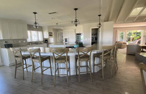La Jolla Shores House | Ideal Family Retreat with Ocean Views and Pool Access
