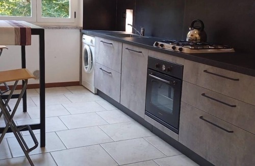 Roe Volciano Apartment | Ideal Retreat for Couples & Families Near the Beach