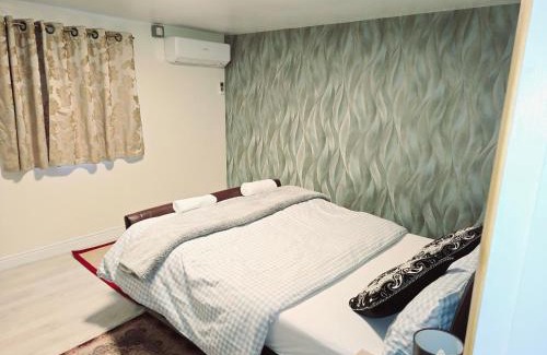 Seisdon Apartment | Ideal Hotel for Discovering Birmingham and Family Fun