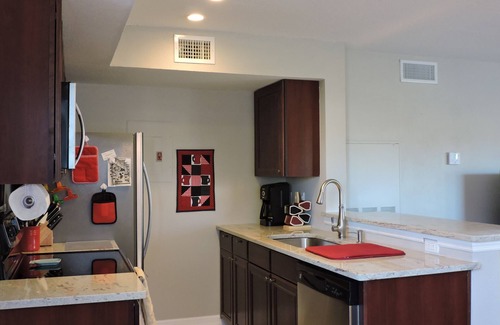 Villas Condo | Ideal Retreat for Families: 2 Master Suites & Spa Access
