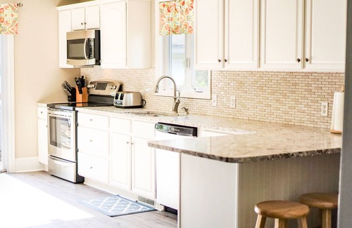 South Haven House | Family-Friendly Retreat with Heated Pool & Beach Access