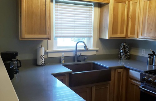 Three Oaks House | Ideal for Groups! Walk to Journeyman & Downtown Three Oaks