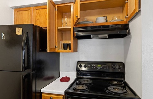 Park Central Apartment | Ideal Long-Stay Hotel in Central DFW with Family Amenities