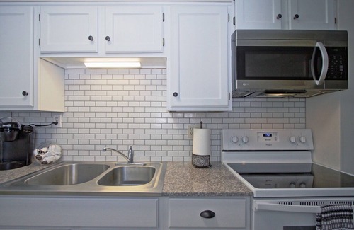 Hummelstown Apartment | Ideal Stay for Traveling Nurses: Wifi & Breakfast Included
