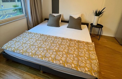 Escher Wyss Apartment | Ideal Family Retreat for Up to 4 Adults and Kids