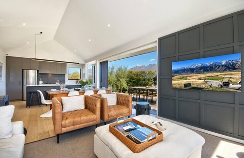 Kawarau Falls House | Ideal Retreat for Skiing, Golfing & Family Getaways