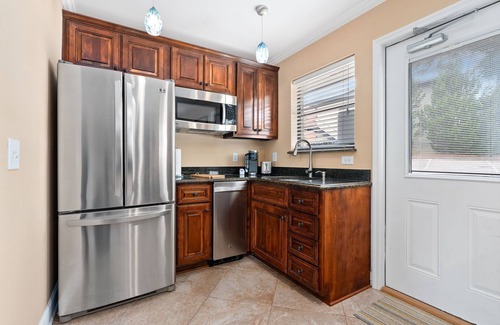 Auburn Apartment | Pet-Friendly Game-Day Loft Near Toomer's Corner - 10/10 Rated