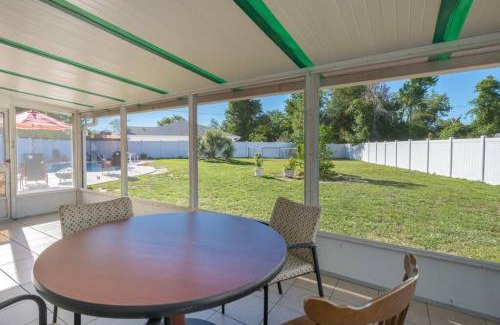 Deltona Lakes House | Ideal Retreat Near Disney with Oceanfront Amenities