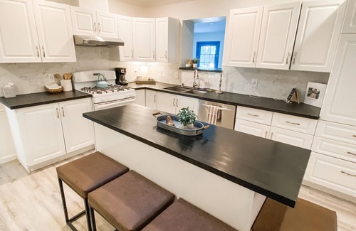 Paradise Valley Village House | Ideal Retreat in North Phoenix with Pool and Spa Amenities