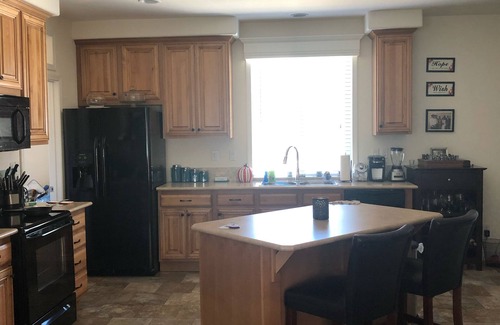 Hidden Valley Lake House | Enchanting Hidden Gem in Beautiful Hidden Valley Lake