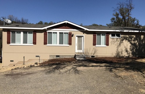 Hidden Valley Lake House | Enchanting Hidden Gem in Beautiful Hidden Valley Lake