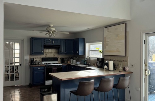 Athens House | Ideal Retreat for a Memorable Getaway from NYC