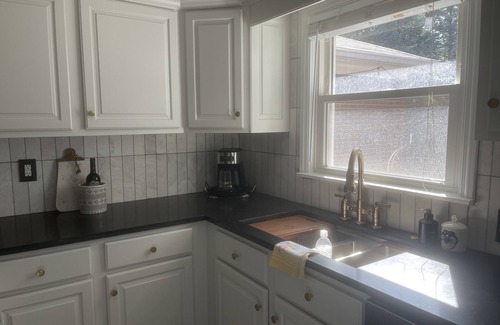 North Kessler Manor House | Inviting Home in Broad Ripple with Outdoor Space & Breakfast