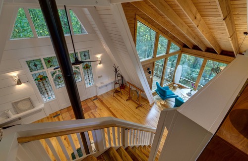 Knoxville House | Idyllic Getaway with Family-Friendly Amenities & Breakfast
