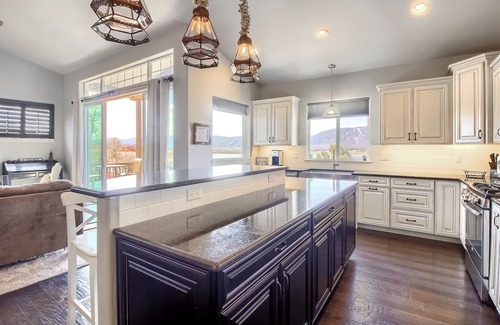 Monument House | Scenic Lake and Mountain Views with Premier Amenities