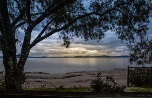 Hatepe House | Perfect Lake Front Bach