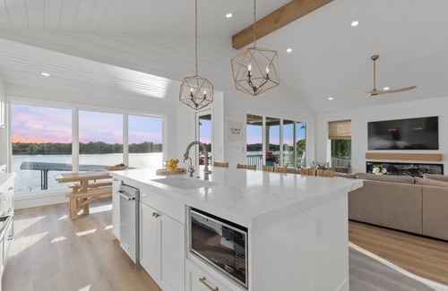 Marble Falls House | Idyllic Lakehouse Retreat with New Pool & Hot Tub