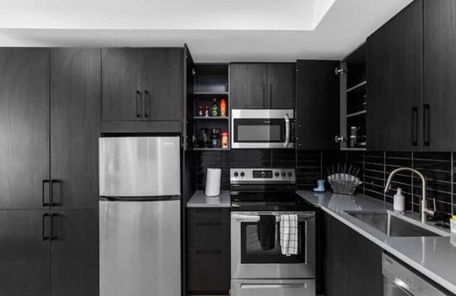 Five Points South Apartment | Prime Location Near UAB with Spa & Family-Friendly Amenities