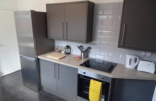Sunderland House | Ideal City Centre Location Near University with Breakfast