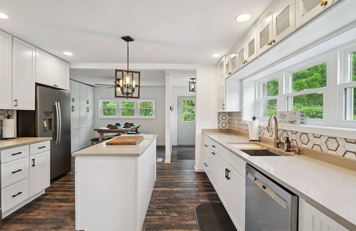 Hector House | Perfect location for exploring Seneca Lake!