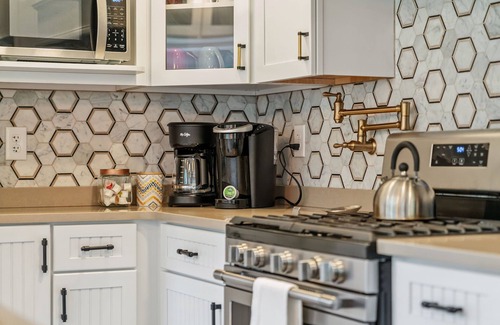 Hector House | Perfect location for exploring Seneca Lake!