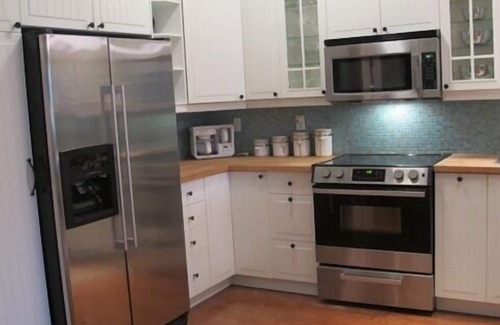 Fontana-on-Geneva Lake Condo | Ideal Lake Geneva Retreat at Abbey Villas Condo