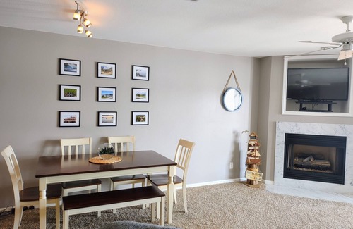 Camdenton Condo | Prime Lakefront Condo with Pool Access and Family Amenities