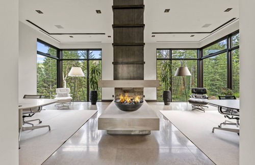 Park City House | Ideal Ski-in/Ski-out Hotel with Pool and Spa Near Canyons