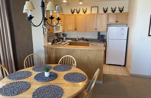 Stratton Mountain Condo | Ideal Stay! Steps from Stratton Village & Mountain Adventure