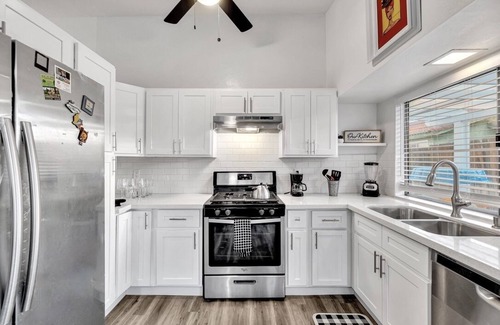 Moreno Valley House | Ideal Moreno Valley Retreat Close to UC Riverside!