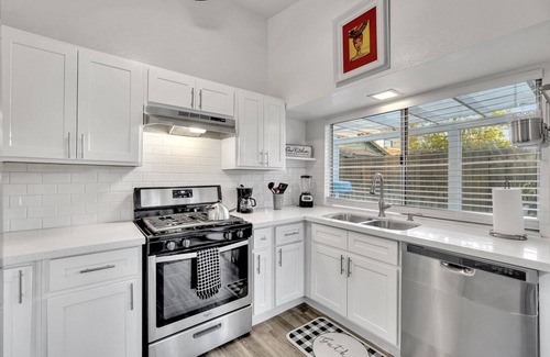 Moreno Valley House | Ideal Moreno Valley Retreat Close to UC Riverside!