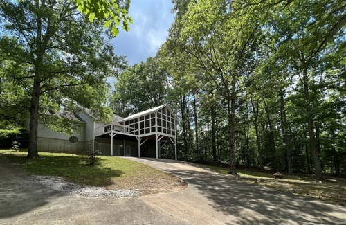 Newell House | Perfect place for large group getaway! Flat lot, Year round water and boat ramp