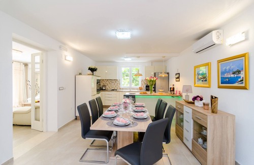 Konavle Villa | Ideal Family Getaway with Ocean Views and Private Pool