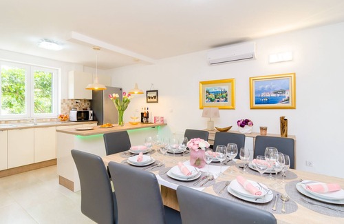 Konavle Villa | Ideal Family Getaway with Ocean Views and Private Pool