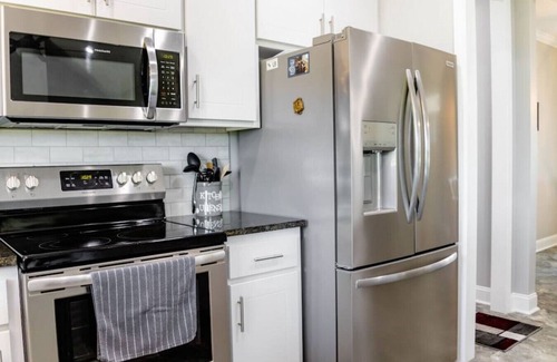 Greenville House | Ideal Private Retreat Near ECU with Family-Friendly Amenities
