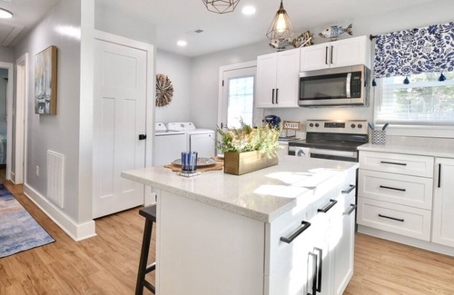 Colonial Beach House | Perfect Private Getaway Minutes to Colonial Beach!