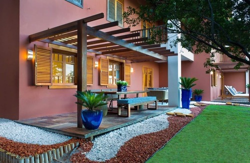 Itacimirim House | Ideal Retreat for Your Holiday with Pool and Kitchen Amenities