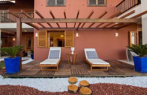 Itacimirim House | Ideal Retreat for Your Holiday with Pool and Kitchen Amenities