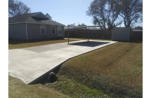 Port Arthur House | Ideal Home for Refinery Workers with Great Amenities