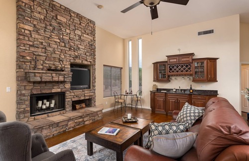 Cholla Ridge House | Prime Scottsdale Retreat with Pool & Spa Amenities