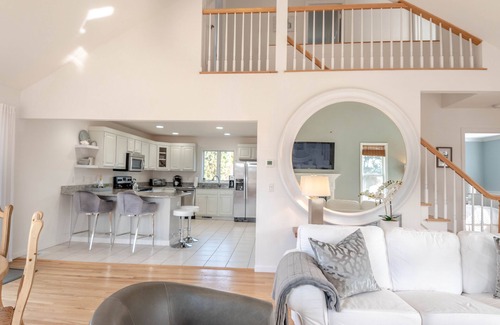 Shinnecock Hills House | Idyllic Southampton Getaway - Home with Ocean Views
