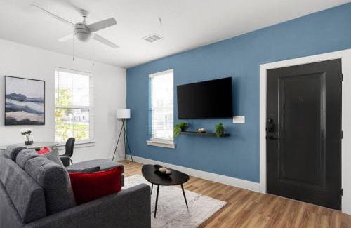 Pflugerville Apartment | Perfect Spot Cozy Stay Coffee Shop Bar Onsite