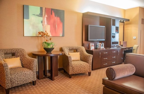 Downtown Las Vegas Hotel | Unforgettable Stay in Entertainment Capital with 2 Pools!