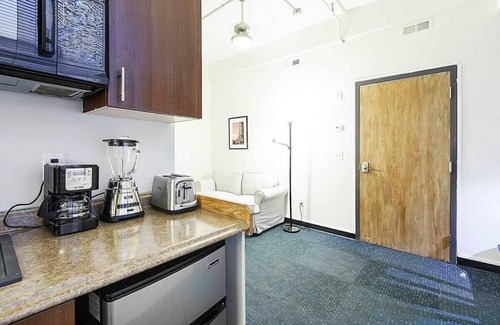 Downtown Boston Apartment | Ideal Studio Near the Park with Family-Friendly Amenities