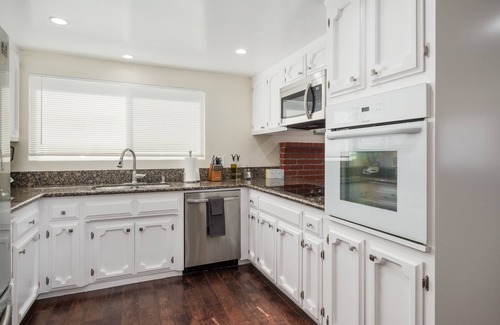Clovis House | Ideal Summer Getaway in Clovis with Pool & Spa Amenities