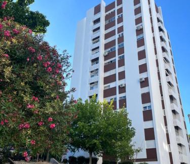 Apelacao Apartment | Family-Friendly Perfect T3 Apartment in SAC Awaits You